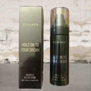 REALHER Hold On To Your Dream Probiotic Setting Spray